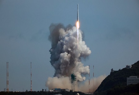 S.Korea successfully launches homegrown space rocket